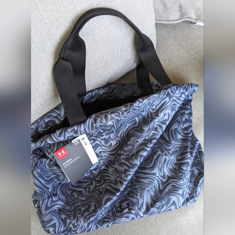 Under Armour Cinch Workout/Athletic Tote Bag